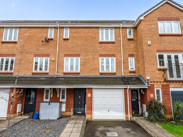 House for sale in Wyncliffe Gardens, Falcon Lodge
