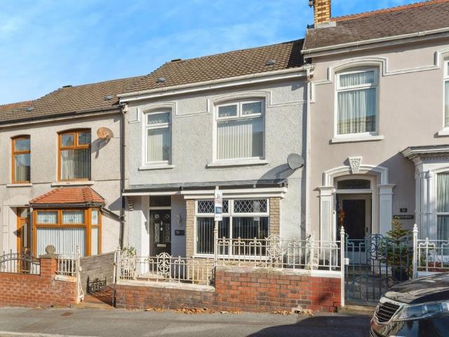 House for sale in Box, Llanelli