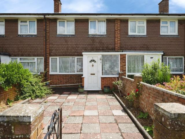 House for sale in Queens Park, Bedford