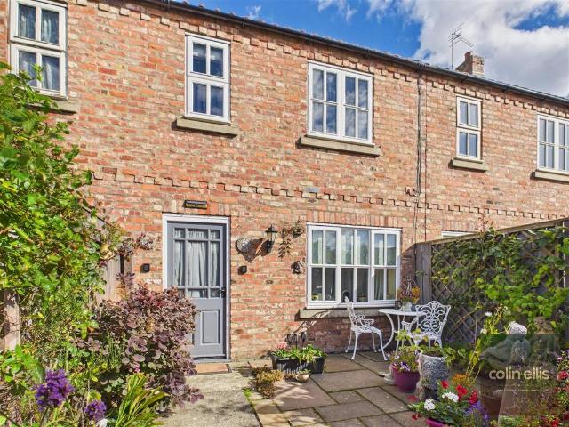 House for sale in Foxholes