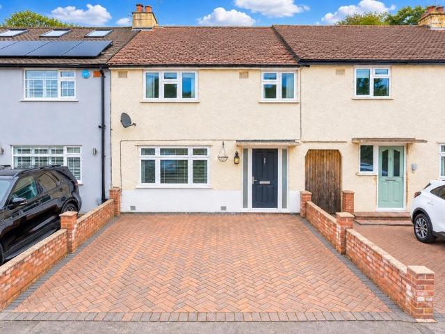 House for sale in Napsbury Park, Five Acres