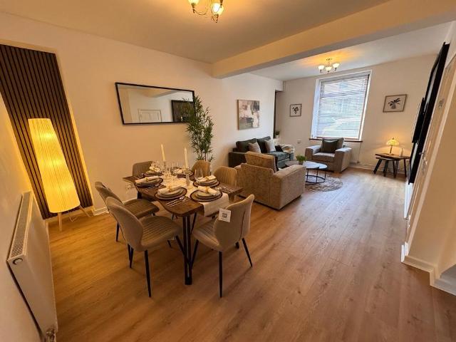 House for sale in Tonypandy, Penygraig