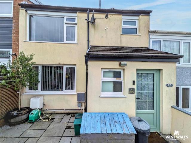 House for sale in Carmarthen, Wales