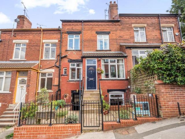 House for sale in Chapel Allerton, West Yorkshire