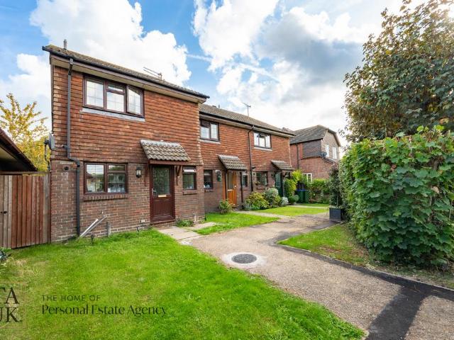 House for sale in Cootham, Horsham