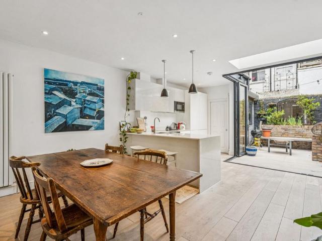 House for sale in London Borough of Hammersmith and Fulham, Greater London