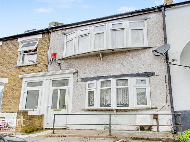 House for sale in London Borough of Newham, Greater London