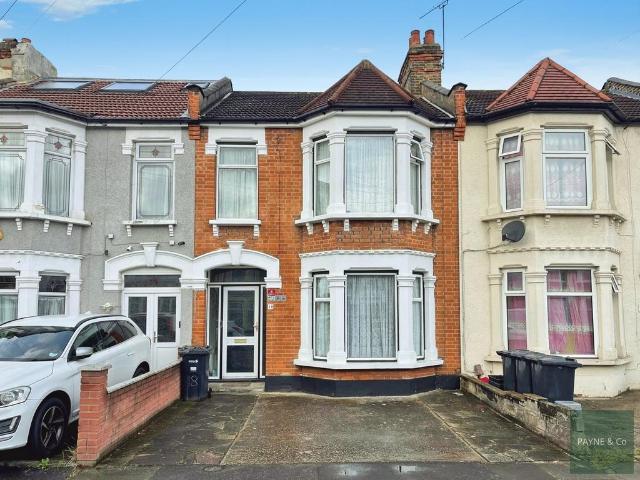 House for sale in Seven Kings, Seven Kings