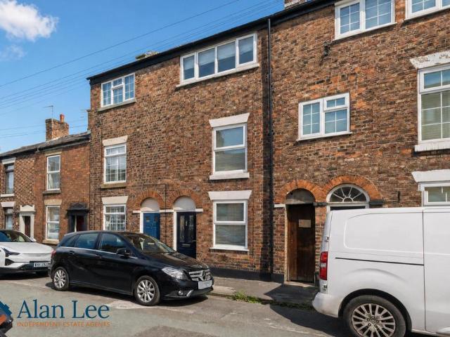 House for sale in Bollinbrook, Macclesfield