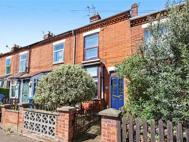 House for sale in New Catton, East Bank