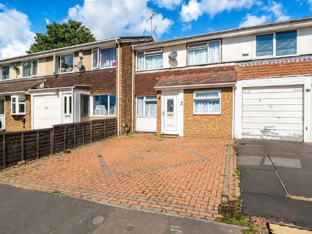 House for sale in Oad Street, Kent