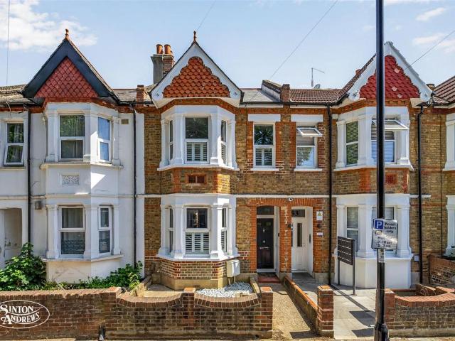 House for sale in London Borough of Ealing, Hanwell