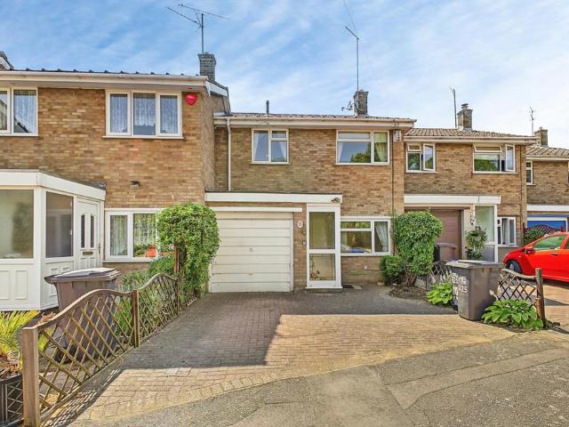 House for sale in Lodge Farm, Northampton