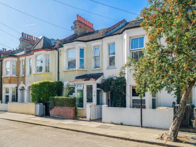 House for sale in London Borough of Lewisham, Greater London