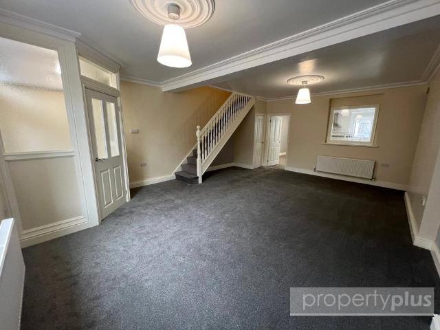 House for sale in Pentre, Ton Pentre