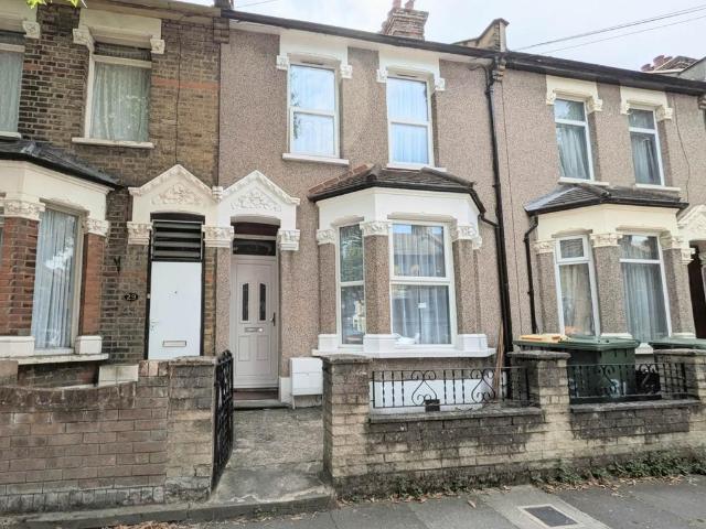 House for sale in Beckton, Greater London