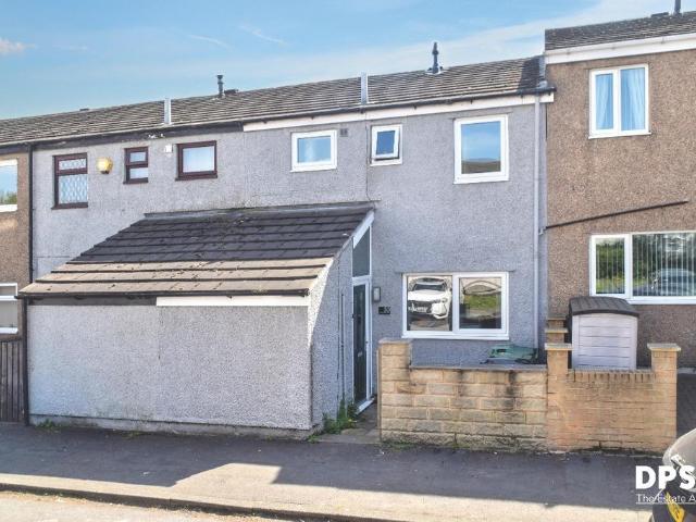 House for sale in Farnley, West Yorkshire