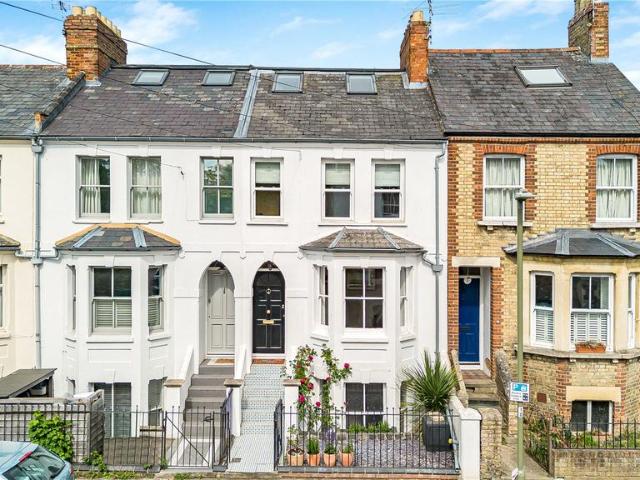 House for sale in Robin Hood, The Slade