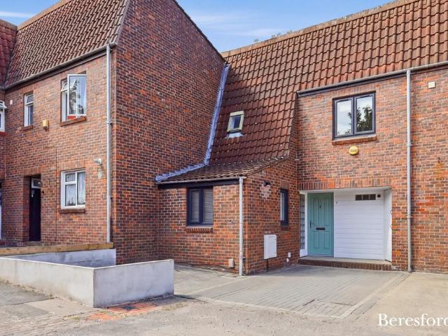 House for sale in Langdon Hills, Essex
