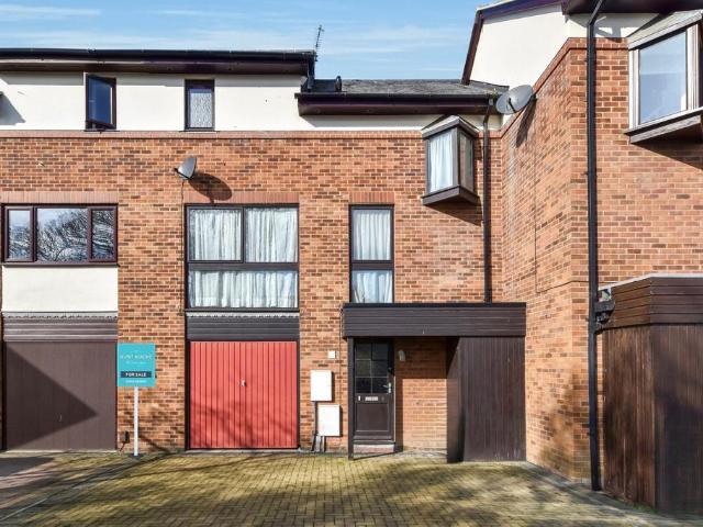 House for sale in North Shoebury, Alton Barnes