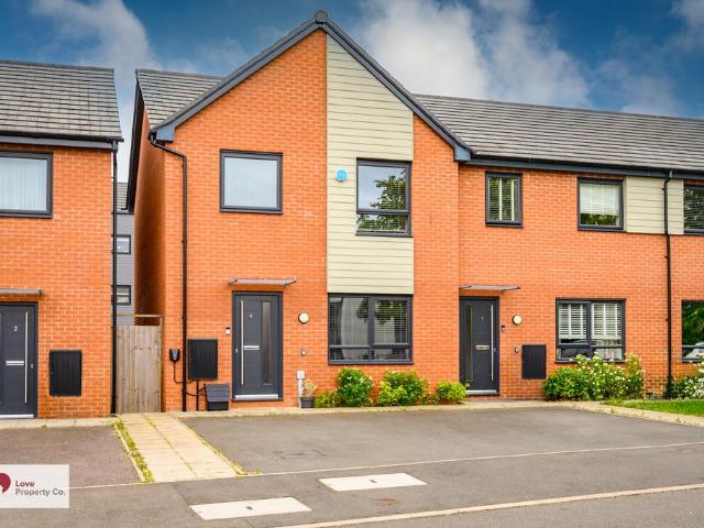 House for sale in Shirley, West Midlands