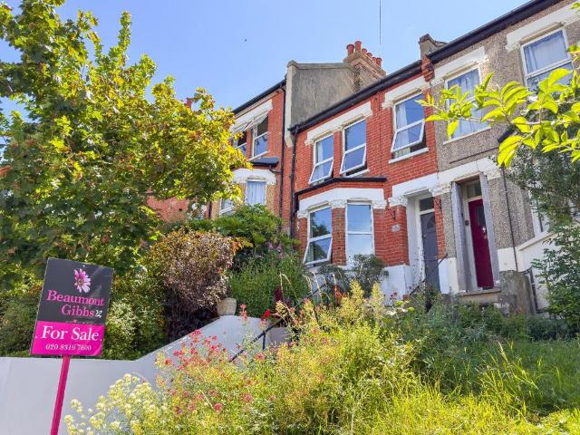 House for sale in Shooters Hill, Greater London