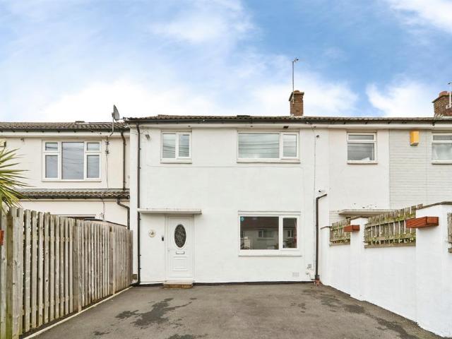 House for sale in Shaw Lane, Yeadon
