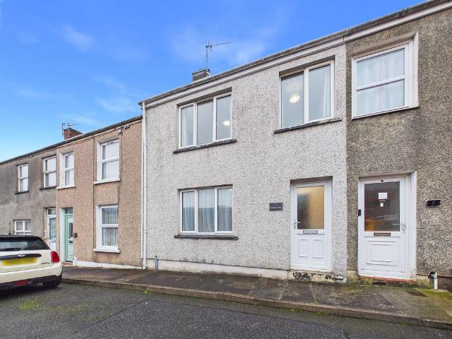 House for sale in Pembroke Dock, Wales