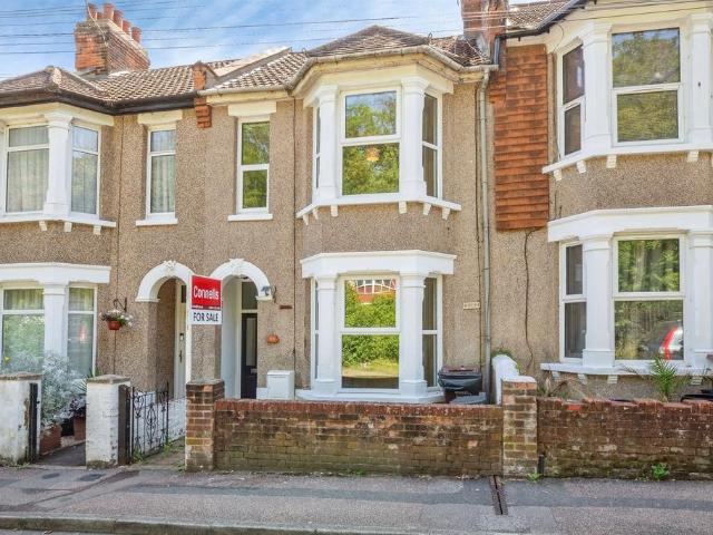 House for sale in Chatham