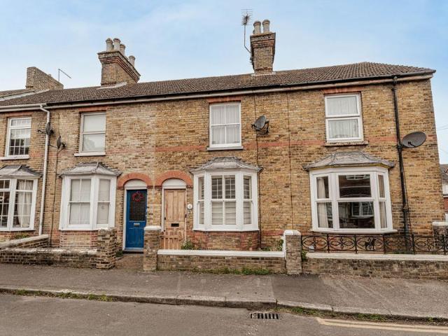 House for sale in Oad Street, Kent