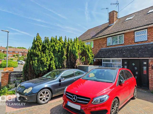House for sale in Woodside, North Watford