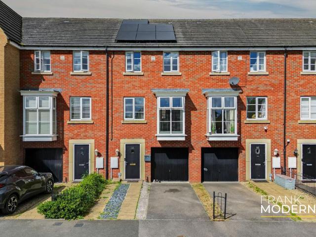 House for sale in Hampton Hargate, Peterborough