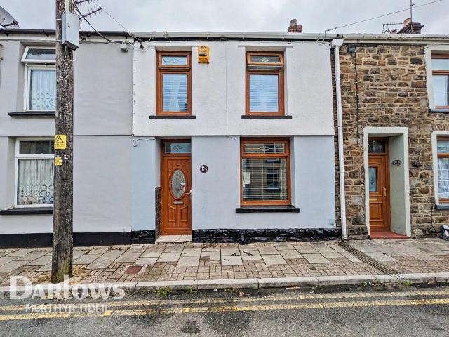 House for sale in Troed-y-rhiw, Troedyrhiw