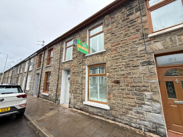 House for sale in Pentre, Ton Pentre