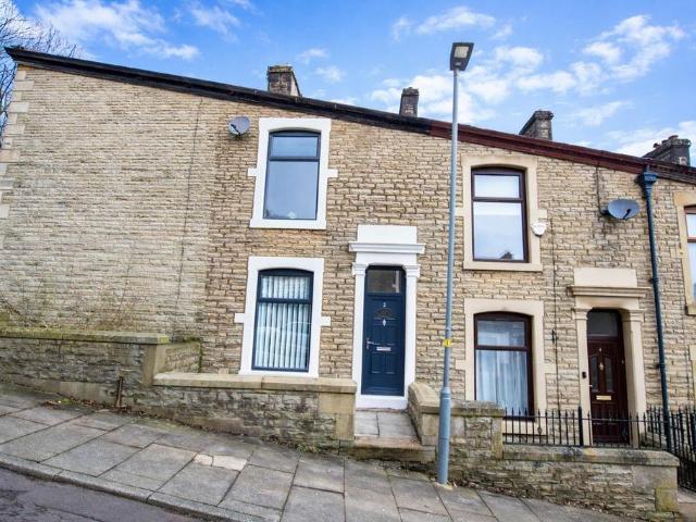 House for sale in Knowle Fold, Darwen