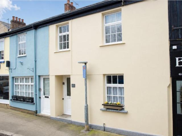 House for sale in Lostwithiel, Cornwall