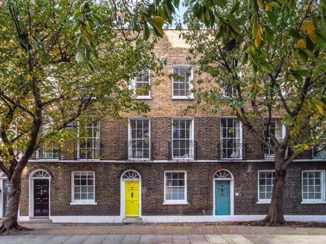 House for sale in Angel, Greater London