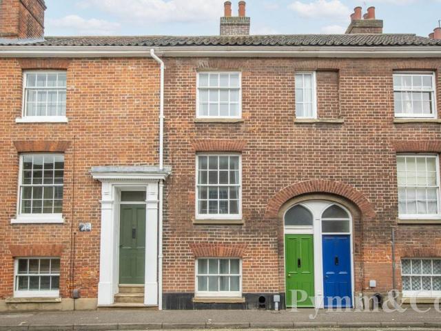 House for sale in Heigham Grove, East Bank