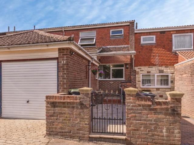 House for sale in Crookhorn, Spring Vale