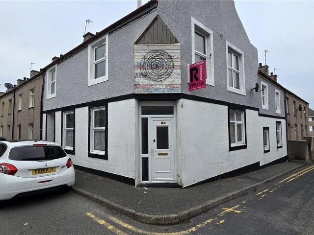 House for sale in Porth-y-Felin, Holyhead