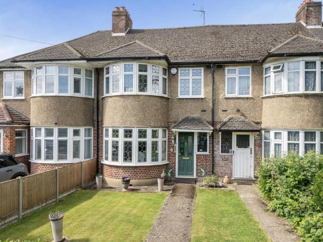 House for sale in Pinner, Greater London
