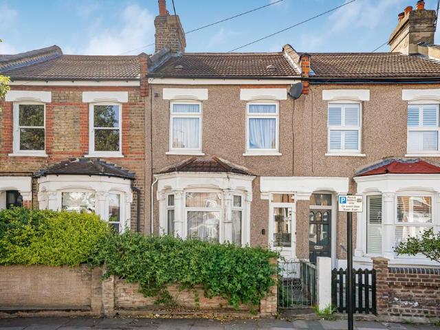 House for sale in Edmonton, Greater London