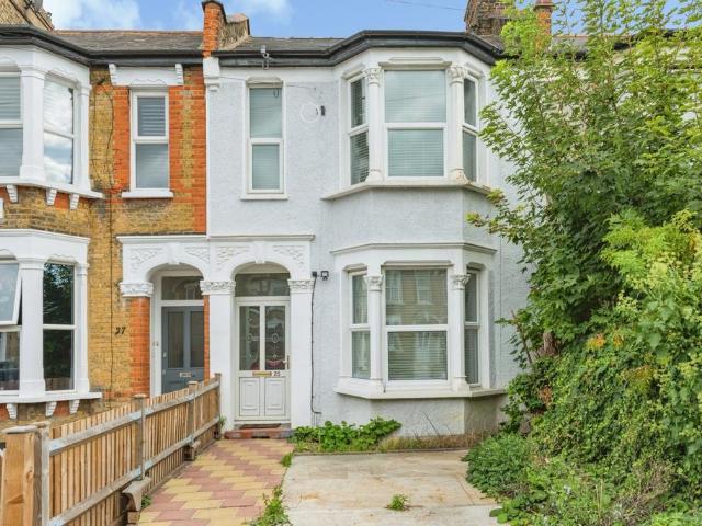 House for sale in London Borough of Lewisham, Greater London