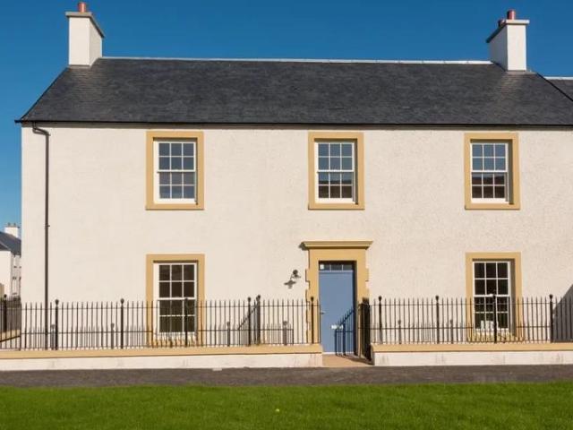 House for sale in Chapelton, Scotland