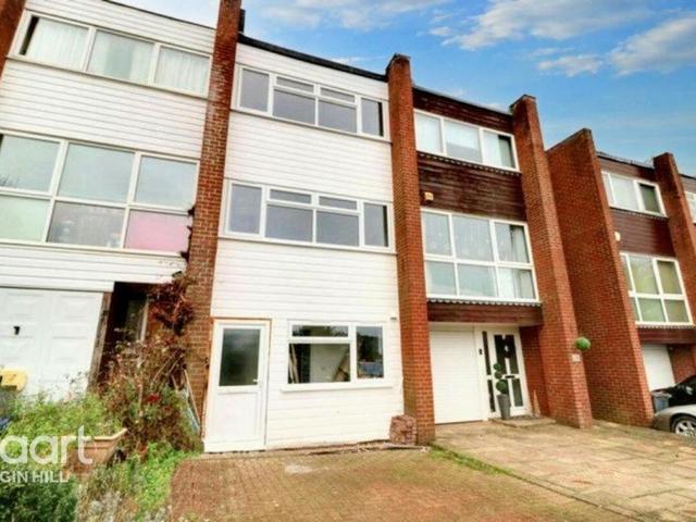 House for sale in London Borough of Bromley, Greater London