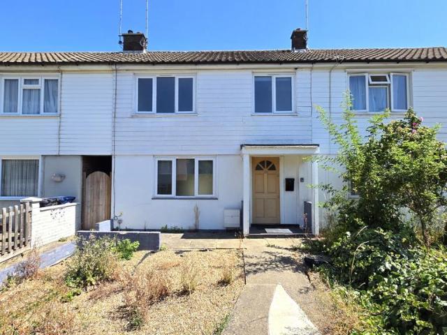 House for sale in Colney Hatch, Greater London