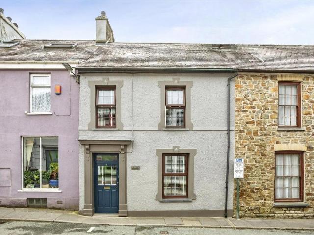 House for sale in Llandysul, Wales