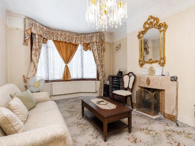 House for sale in London Borough of Croydon, Thornton Heath