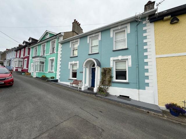 House for sale in New Quay