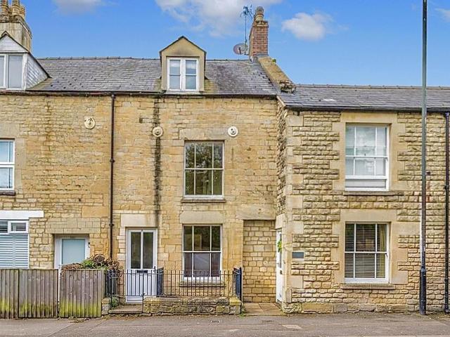 House for sale in Chesterton, Cotswold